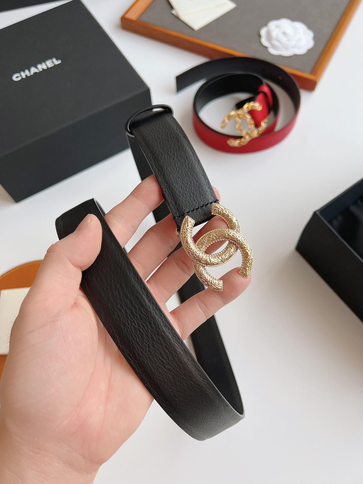 Chanel attache pierre métal CC ceinture noir pour les femmes