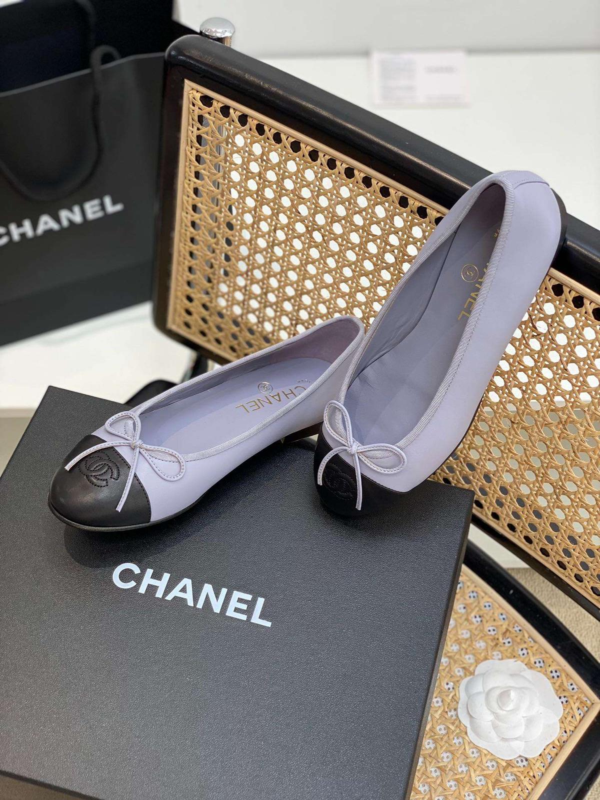 Chanel Ballet Flats violet clair pour les femmes