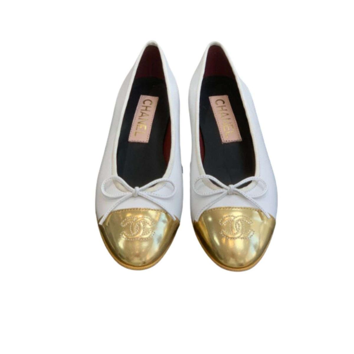 Chanel Ballet Flats Blanc pour les femmes
