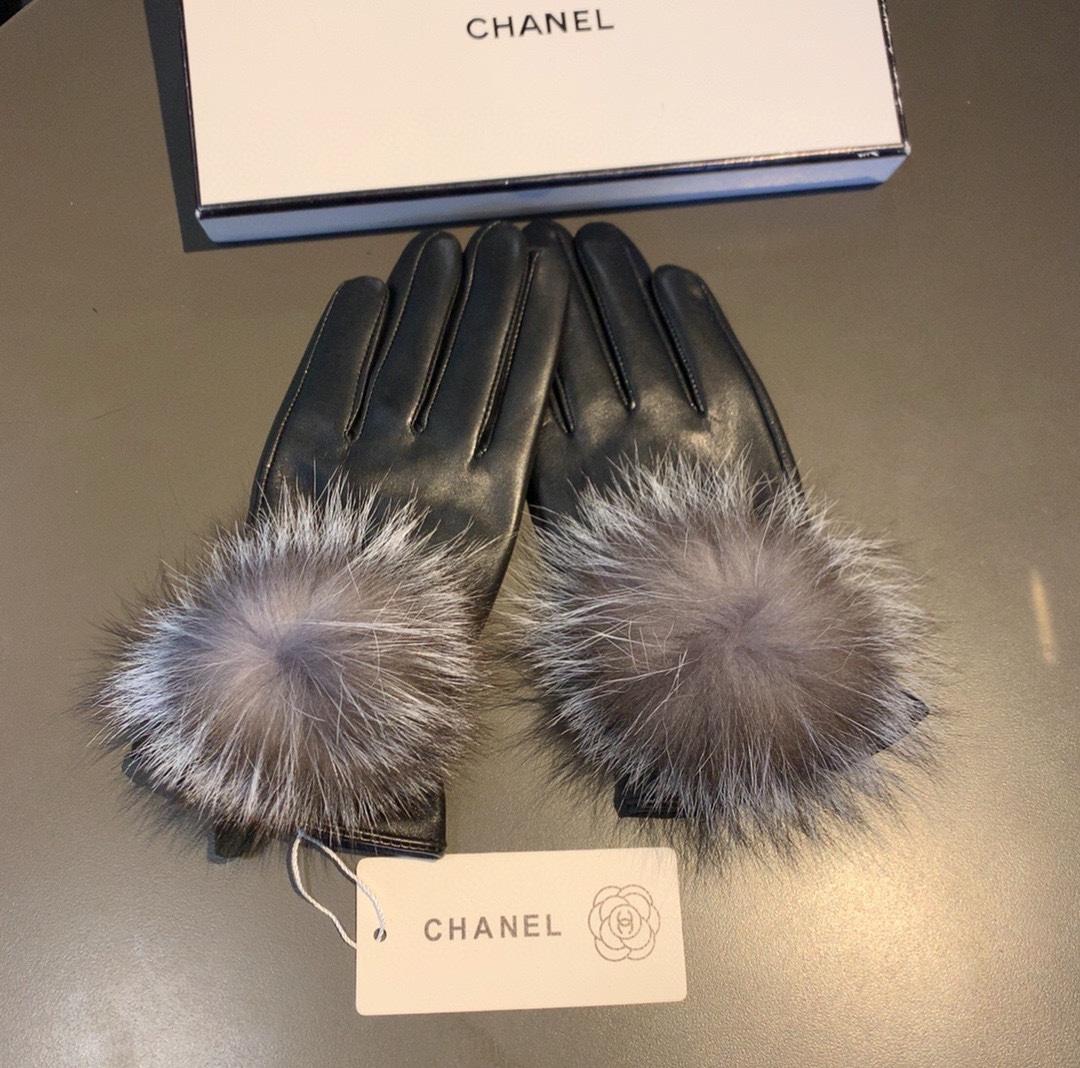 Gants Chanel en noir
