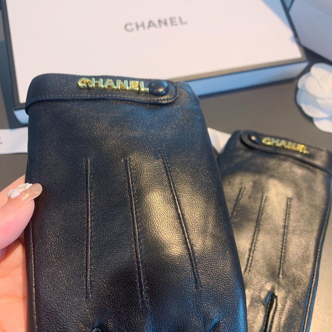 Gants Chanel en noir