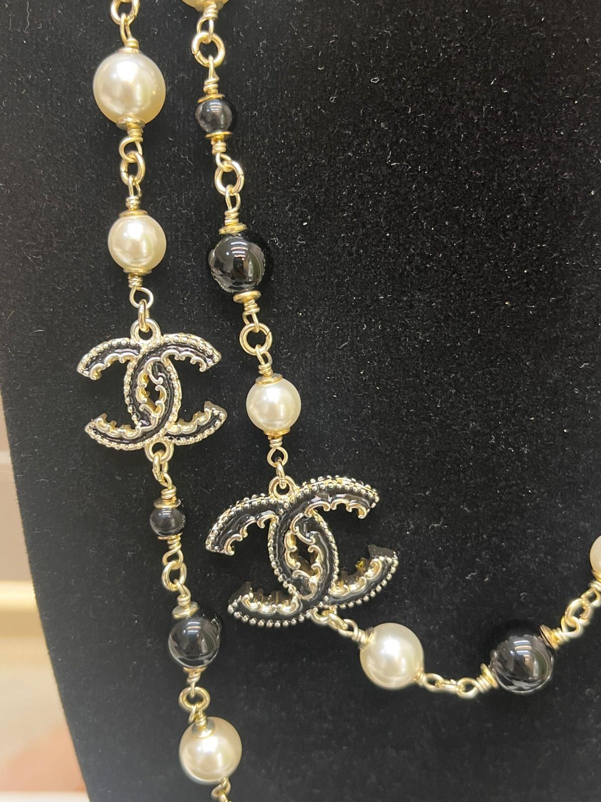 Chanel Pearl Necklace Gold For Women