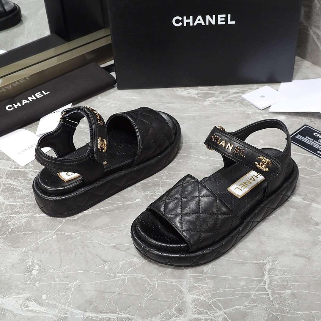 Chanel Sandal noir pour les femmes