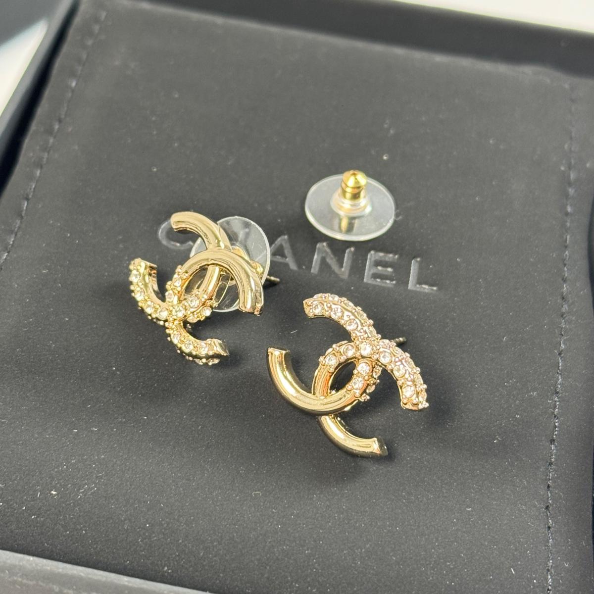 Chanel Stud Earrings Gold For Women