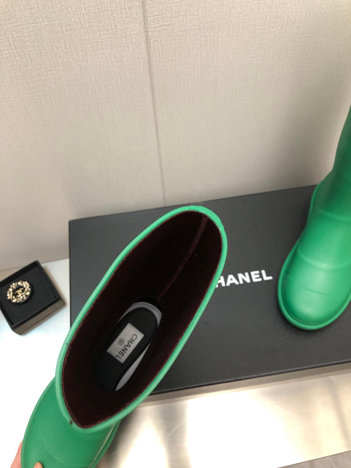 Chanel Bottes hautes femmes vert pour les femmes