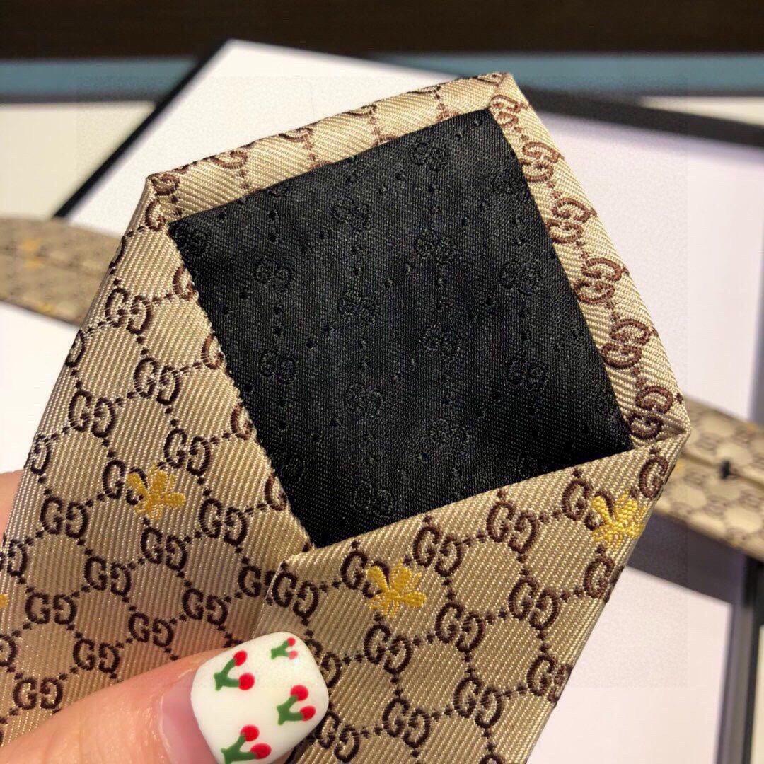 Gucci GG Bees Silk Tie Beige GG Men Tie 545078 4E002 9764