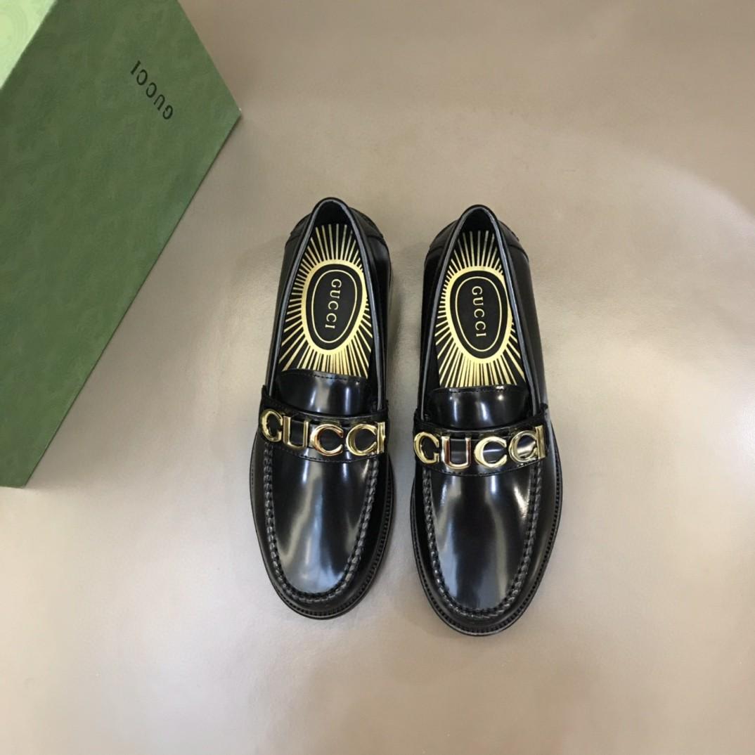 Gucci Loafer avec logo Gucci noir pour les hommes