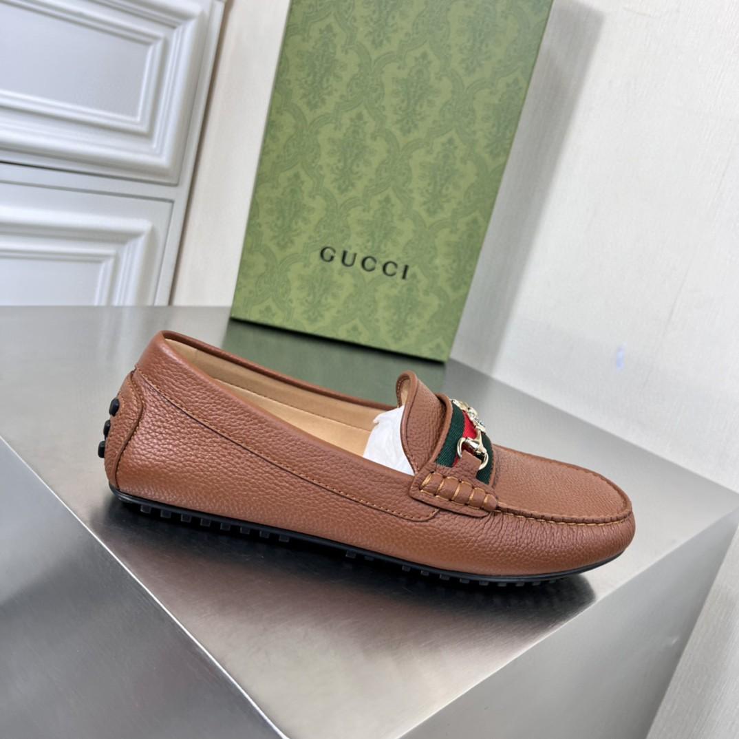 Mocassins Gucci hommes avec des détails Web Brown pour hommes 6246981