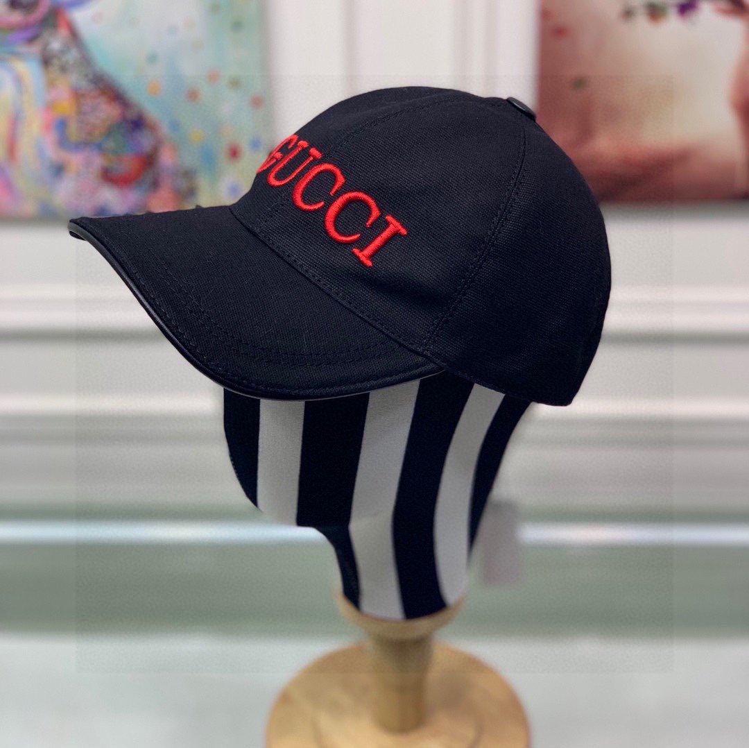 Gucci Off La Grille Chapeau de Baseball Chapeau GG noir