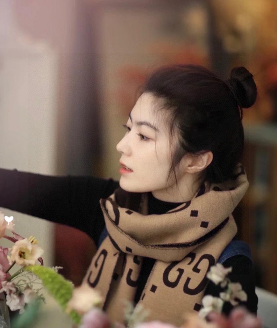 Gucci Wool Silk Scarf Beige For Women