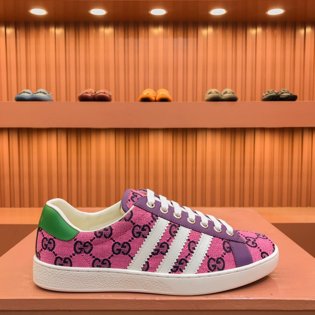 Gucci x Adidas hommes avec GG sneakers rose pour les hommes 707850