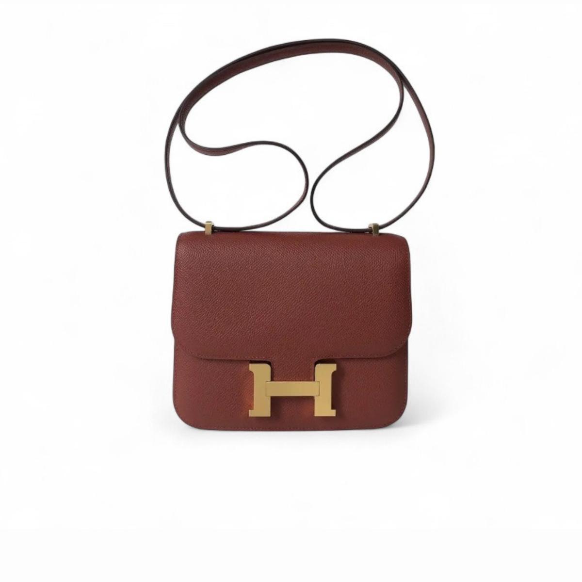 Hermes Constance 18 Crossbody Bag 7.1in/ 18cm Burgundy Espom Gold Hardware pour femmes -