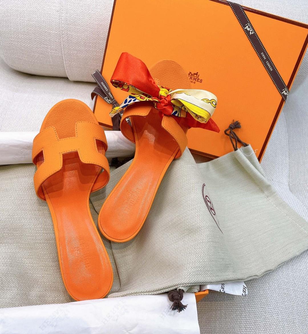 Hermès Oasis Sandal Orange Pour Femmes, Chaussures Femmes H151215Z 94350