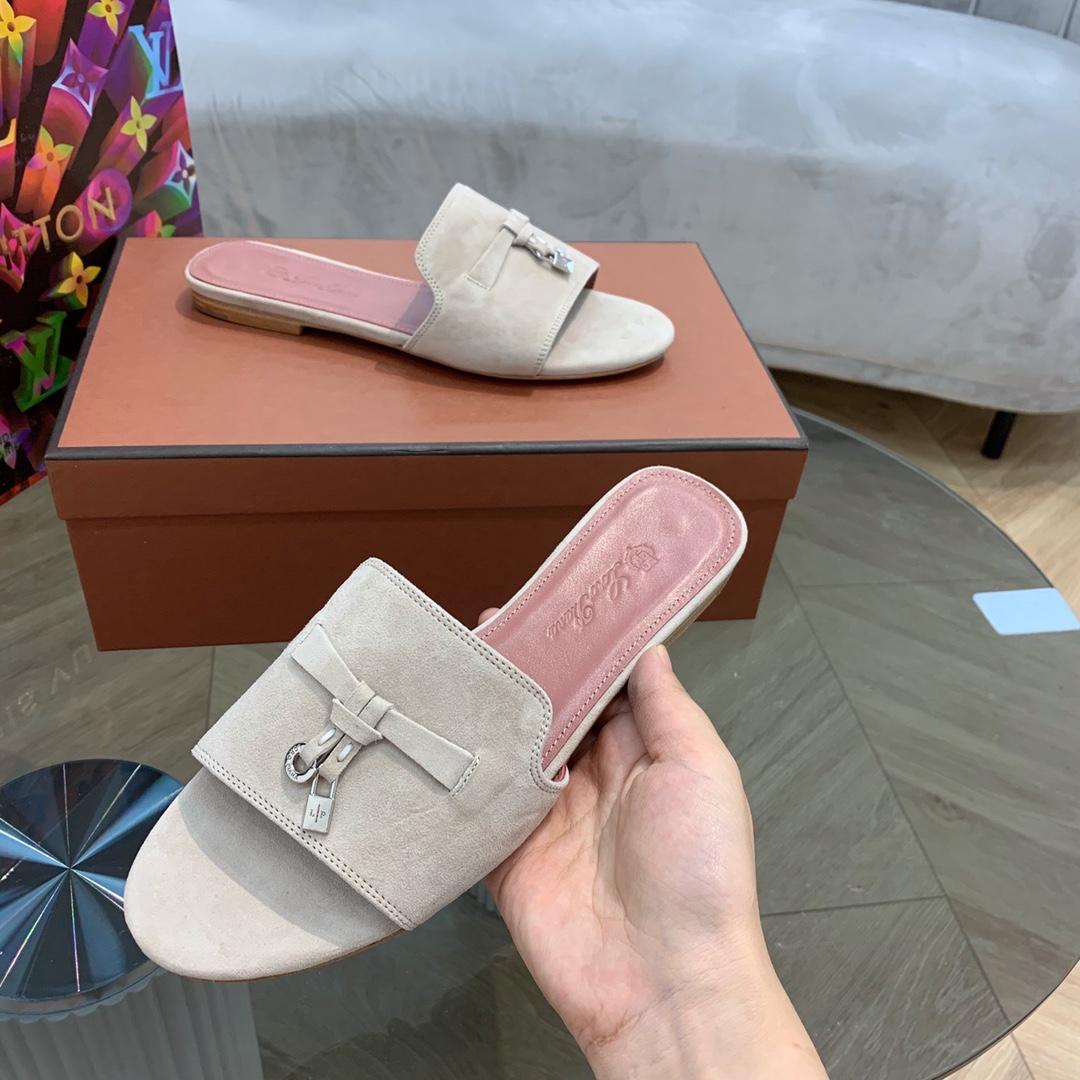 Loro Piana Summer Charms Sandal Powder PearlPour les femmes