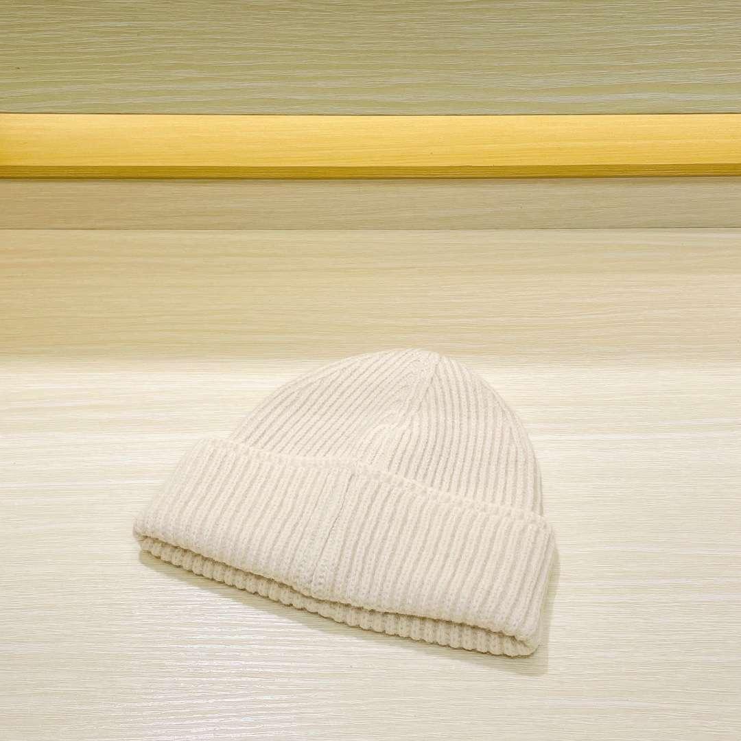 Louis Vuitton Ahead Beanie White For Women