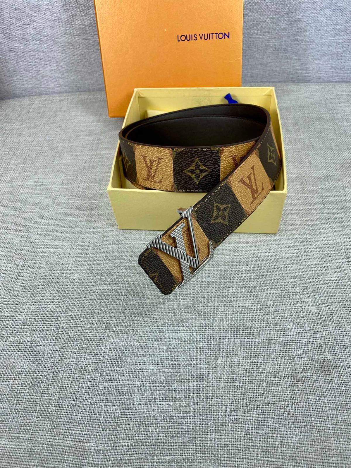 Louis Vuitton Iconic réversible 30mm ceinture brun pour les femmes