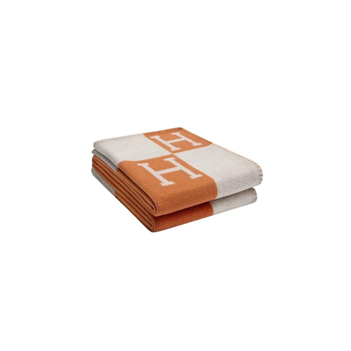 Bedding Set Hermes: Avalon Throw Blanket + Avalon Pillow
