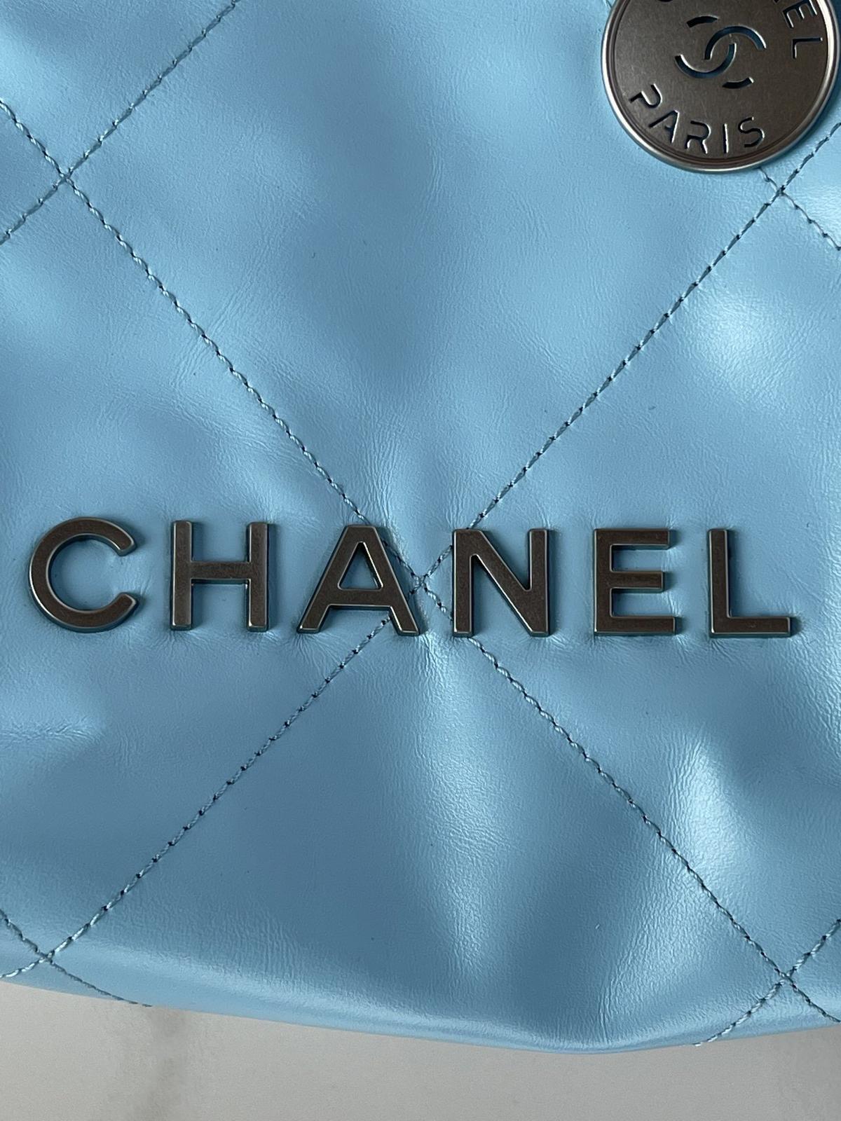 Chanel 22 Mini sac à épaule 7,9 po/ 20 cm de matériel en or bleu pour femmes AS3980 -
