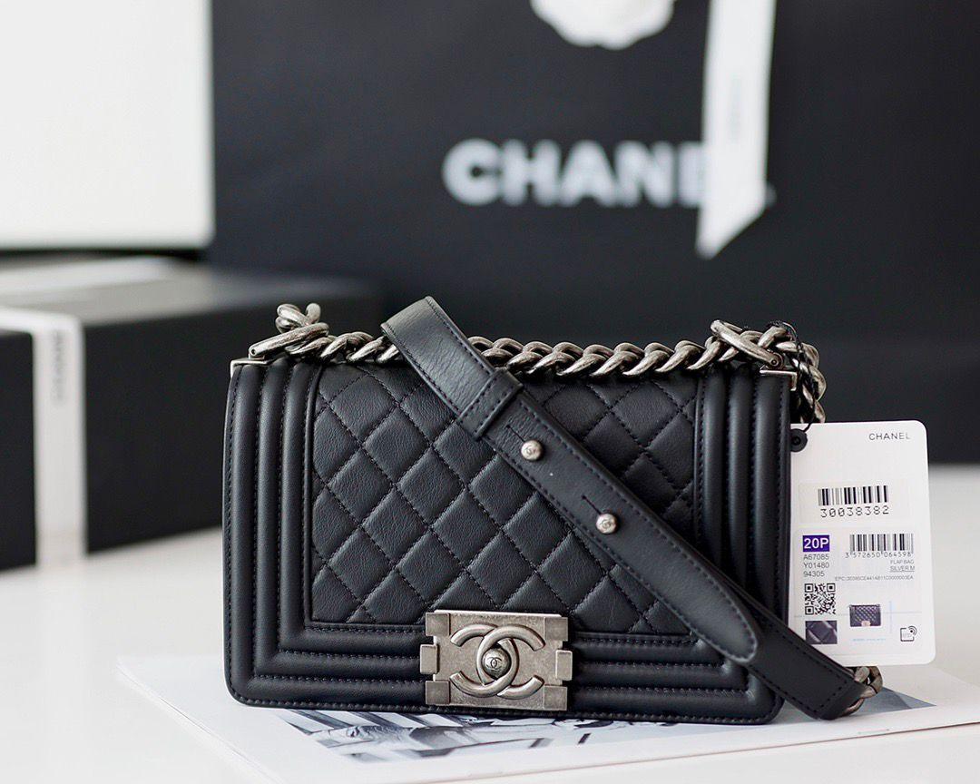 Chanel Boy Petit sac à main noir pour femmes 8.1in/20,5cm A67085-Y09953-94305