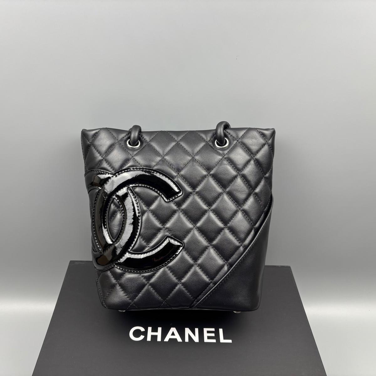 Chanel Cambon Ligne Petit sac à seau 7.8in/ 20cm Black Silver Hardware pour femmes
