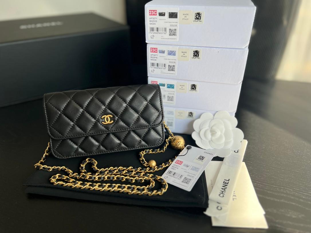 Porte-monnaie Chanel CC sur sac à chaîne noir pour femmes 6,7 po / 17 cm
