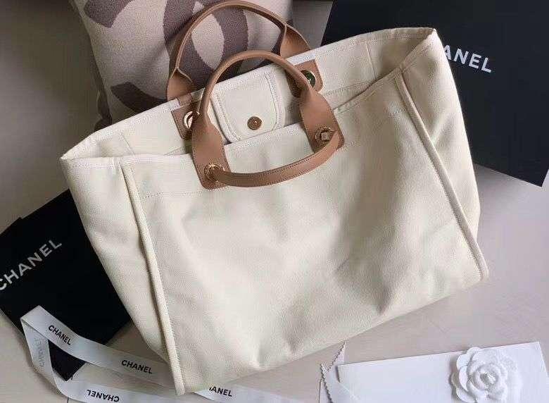Chanel Large Deauville Pearl Tote Bag 15 po/ 38 cm Matériel en or blanc pour femmes A66941