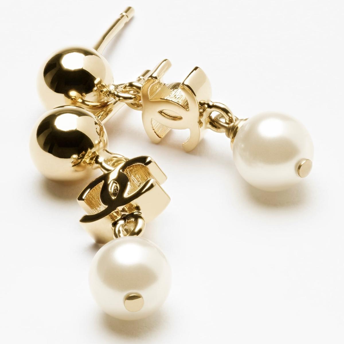Boucles d'oreilles pendentif Chanel Matériel or pour femmes ABI108-B25739-UC951
