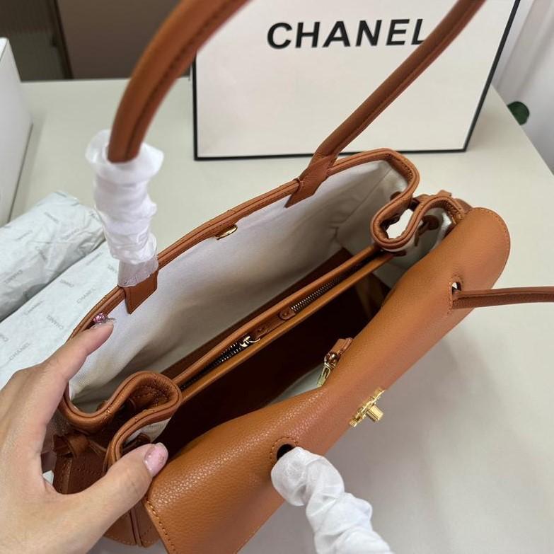 Chanel Petit sac d'épaules d'achat 12.6po/ 32cm Camel Gold Hardware pour femmes