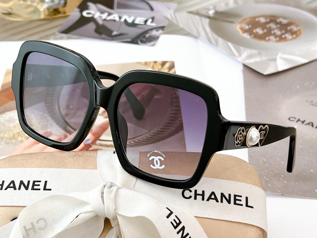 Chanel Sunglasses Pearls Gold CC Logo Black For Women