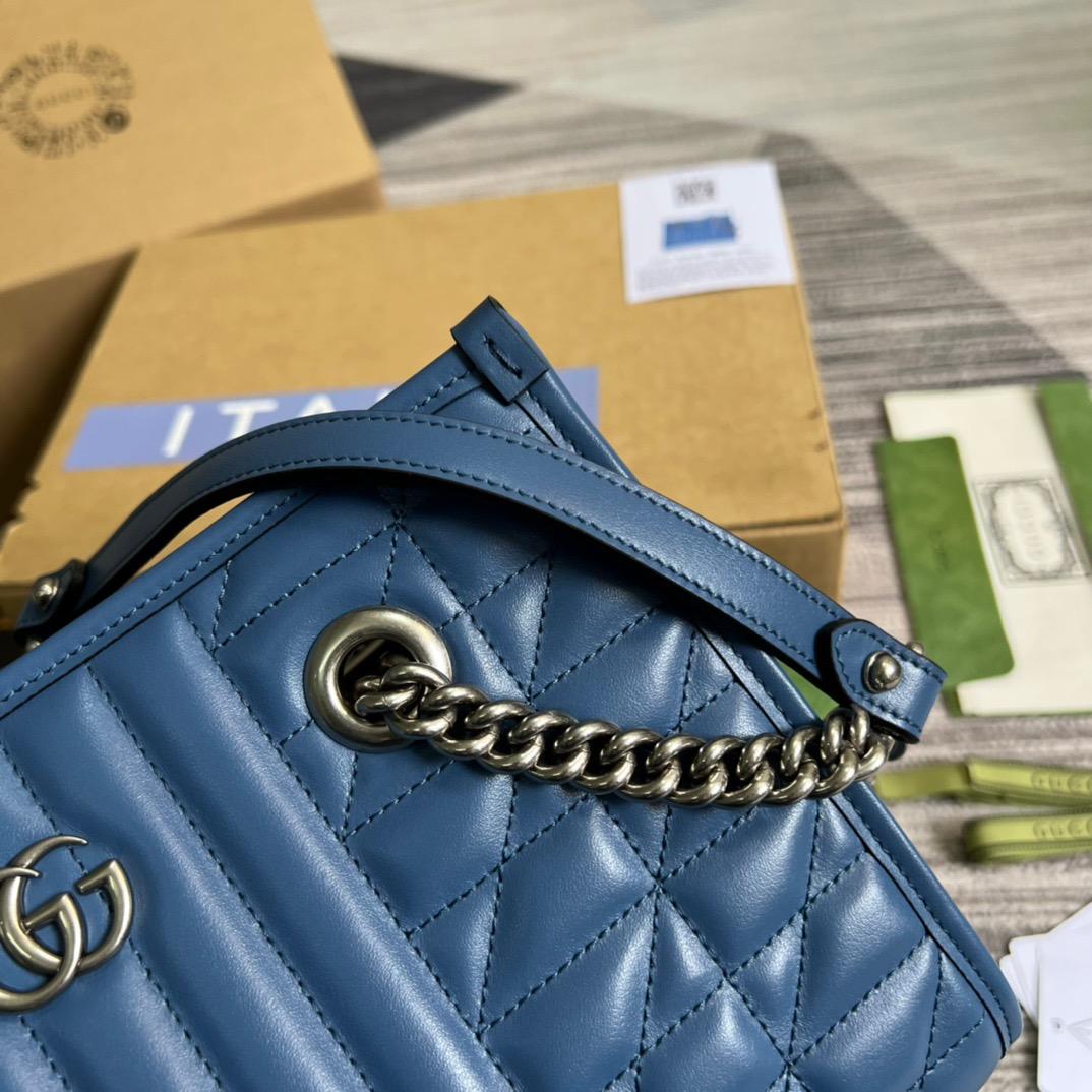 Gucci Marmont Petit sac à fourre-tout Matelas 10.4in/ 26.5cm Bleu Palladium Hardware pour femmes 675796 UM8BF 4340