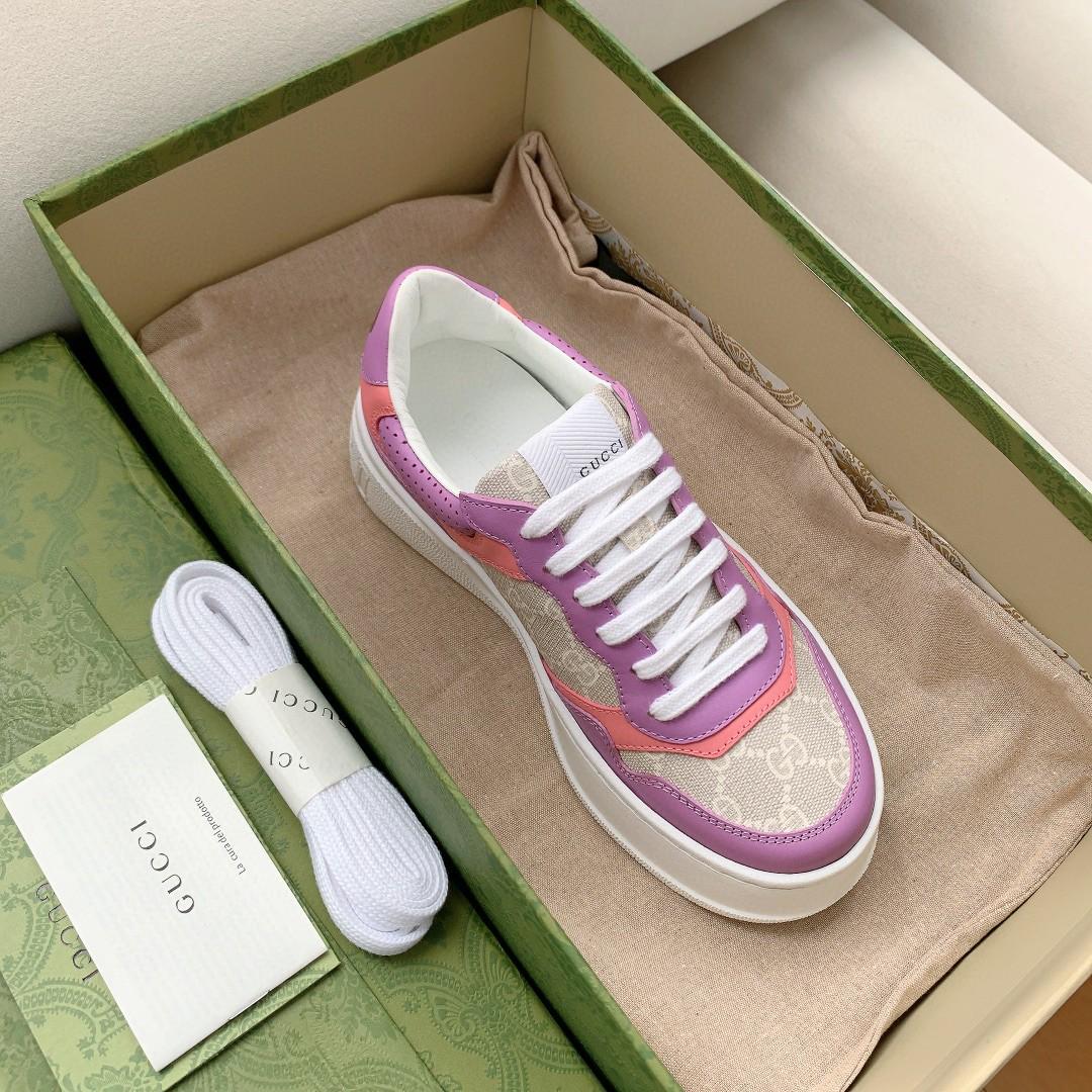 Gucci hommes GG sneaker rose et violet suprême pour les hommes 670408 UPG90 5471