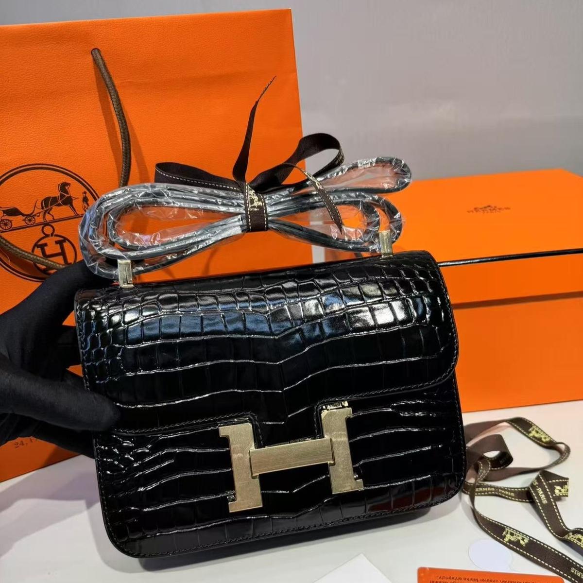Hermes Constance 23 Pattern Crocodile Black For Women, Women's Handbags, Shoulder Bag 9in/23cm