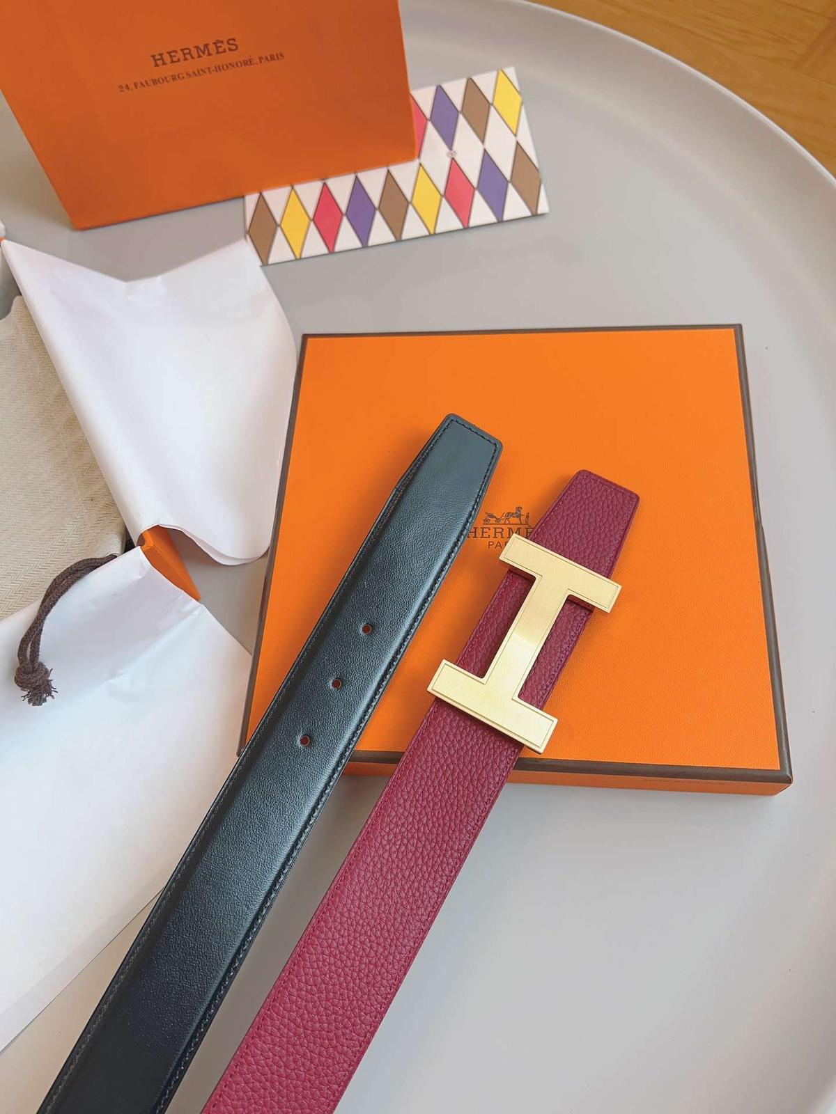 Ceinture de ceinture de Constance pour femmes