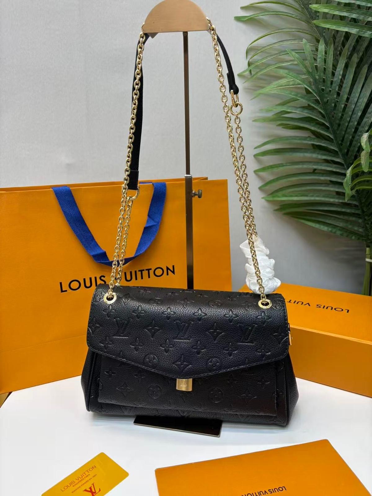 Louis Vuitton Anytime Flap Bag Black For Women 11.6in/29.5cm M14604