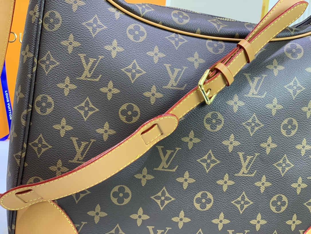 Louis Vuitton Boulogne 35 Monogram Canvas For Women, Women's Handbags, Shoulder And Crossbody Bags 13.8in/35cm LV M51260