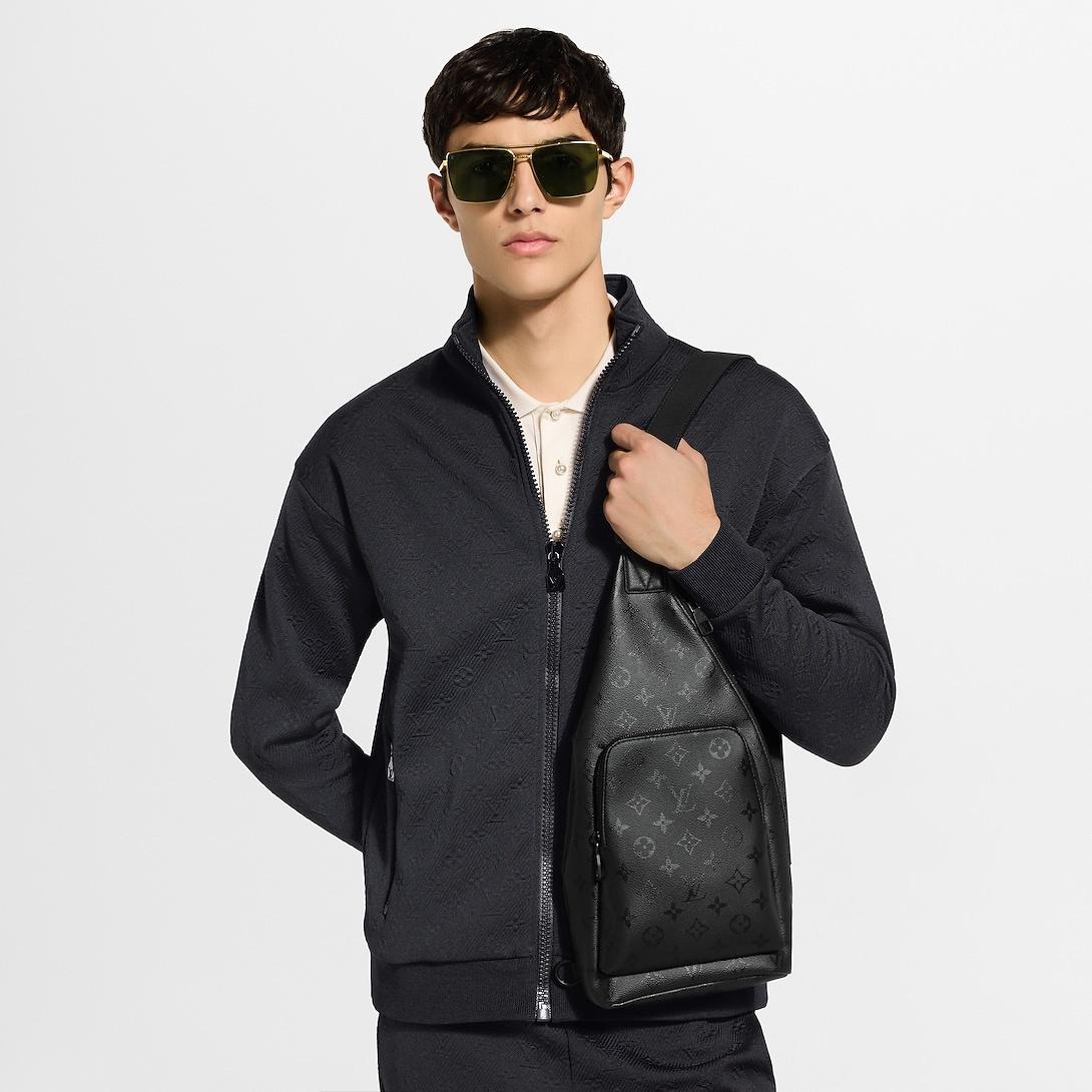 Louis Vuitton Duo Slingbag Crossbody Bag 16.5in/ 42cm Black Black Toned Hardware For Men M28399