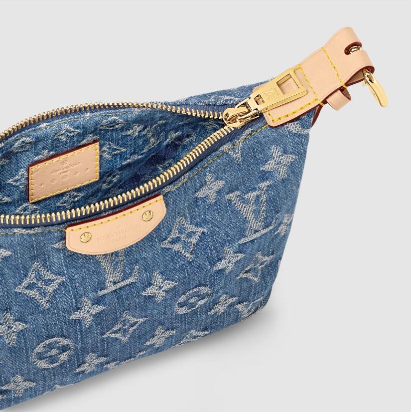 Louis Vuitton Hills Pochette Shoulder Bag 7.3in/ 18.5cm Blue Denim Gold Hardware For Women M82949