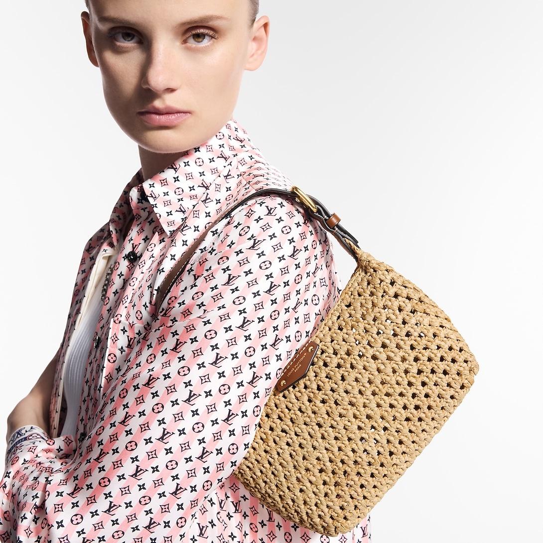Sac à épaule Louis Vuitton Hills Pochette 7.3in/ 18.5cm Matériel d'or Tan naturel Raffia pour femmes M14304
