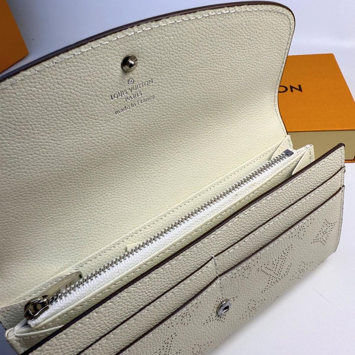 Louis Vuitton Iris Wallet Monogram Canvas Greige For Women, Women's Wallet 19cm LV M60144