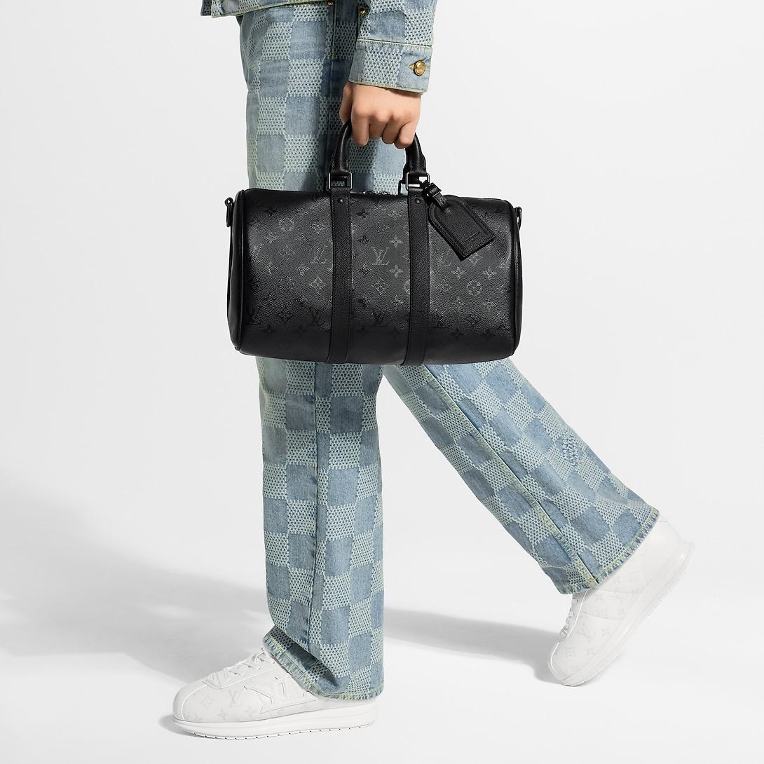 Louis Vuitton Keepall Bandouliere 35 Travel Bag 13.4in/ 34cm Black Monogram Midnight Black Hardware M28370