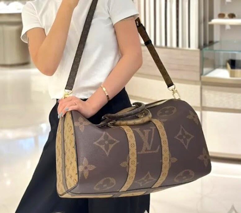 Louis Vuitton Keepall Bandouliere 45 Sac de voyage 17.7in/ 45cm Brown Gold Hardware M47211