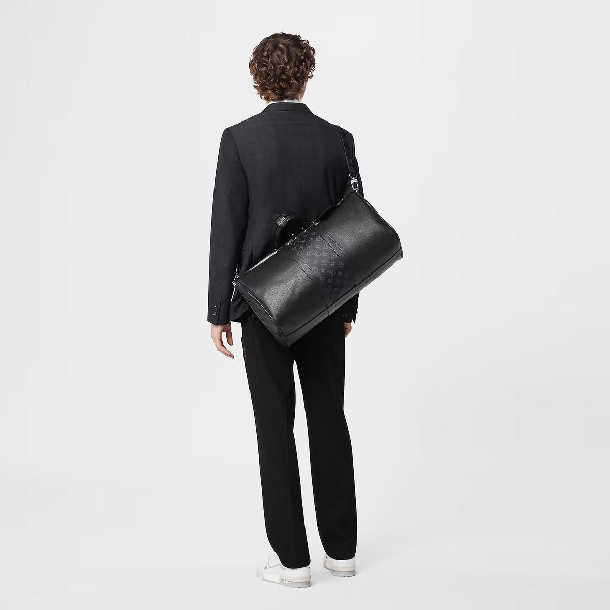 Louis Vuitton Keepall Bandouliere 50 Travel Bag 19.7in/ 50cm Black Silver Hardware M53763