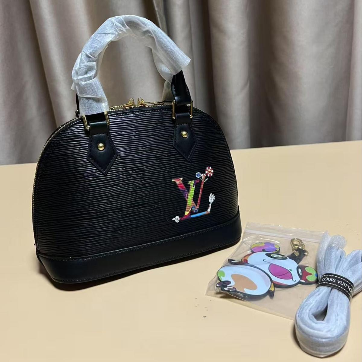 Louis Vuitton LV x TM Alma BB Sac à poignée supérieure 9.3in/ 24cm Hardware en or noir pour femmes M13670