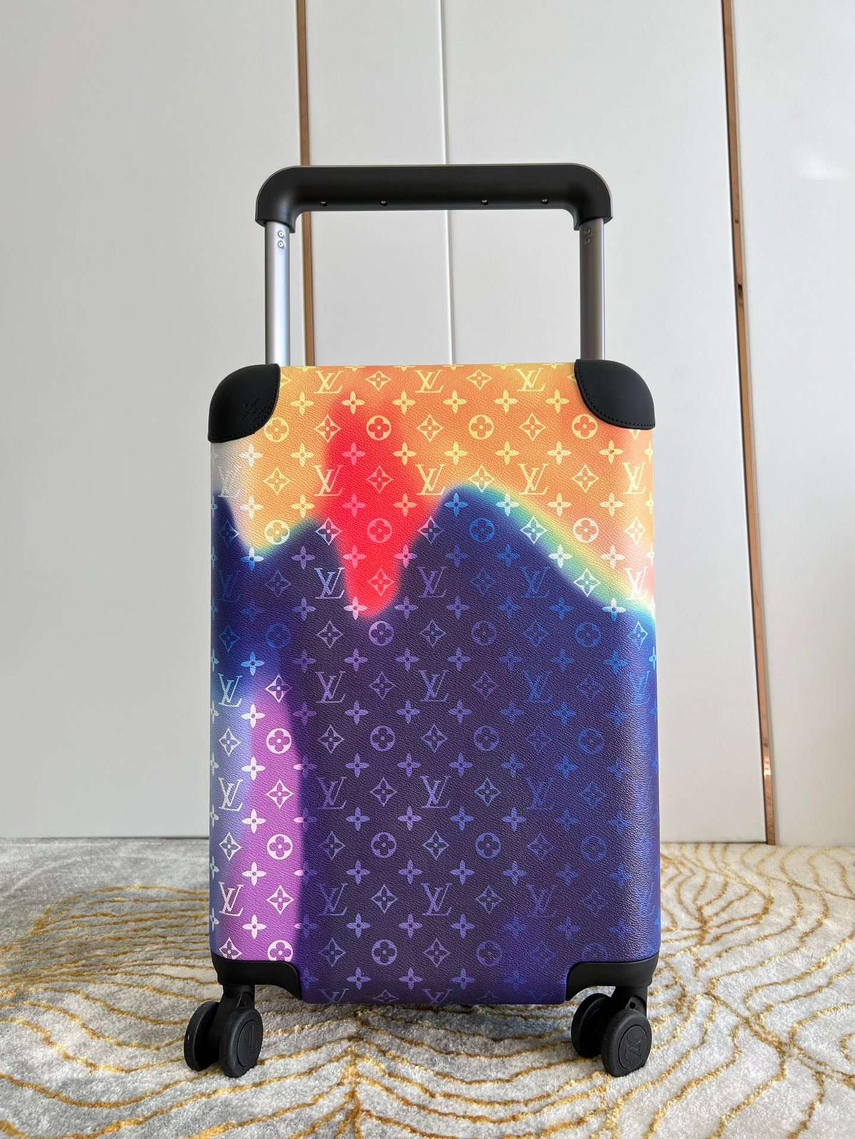 Louis Vuitton Horizon 55 Suitcase 21.7in/ 55cm Monogram Blue Silver Hardware -