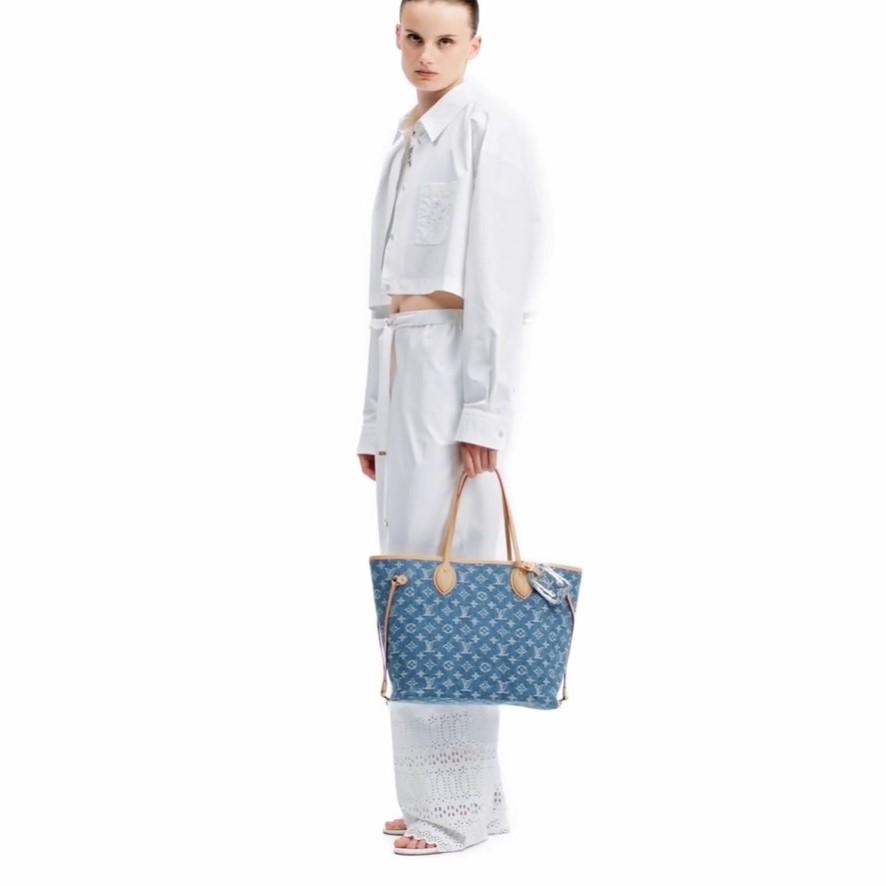 Louis Vuitton Neverfull MM Tote Bag 12.2in/ 31cm Bleu Denim Gold Hardware pour femmes M13192