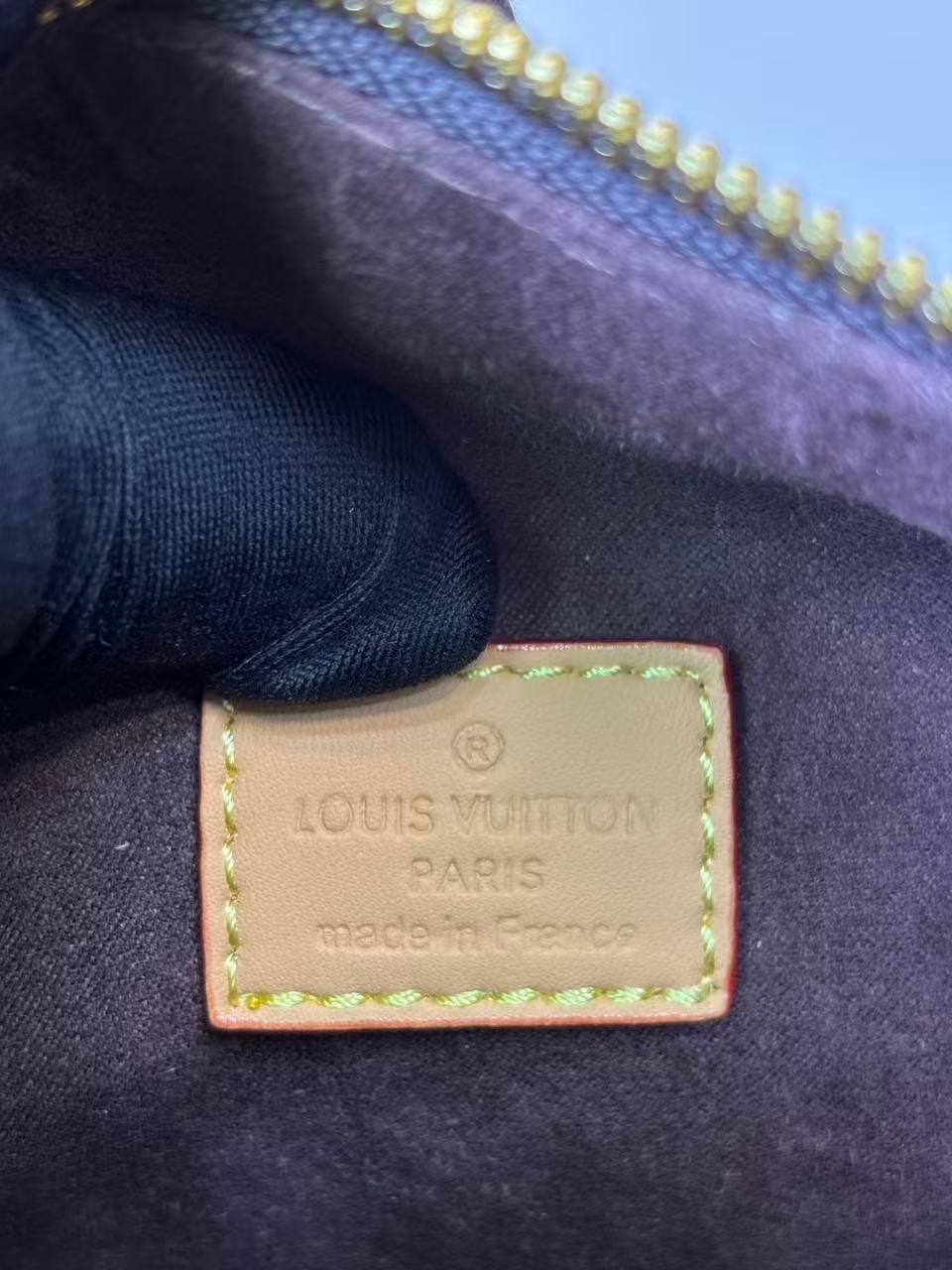 Louis Vuitton Side Trunk MM Shoulder Bag 9.3in/ 23.5cm Brown Monogram Canvas Gold Hardware For Women M46358