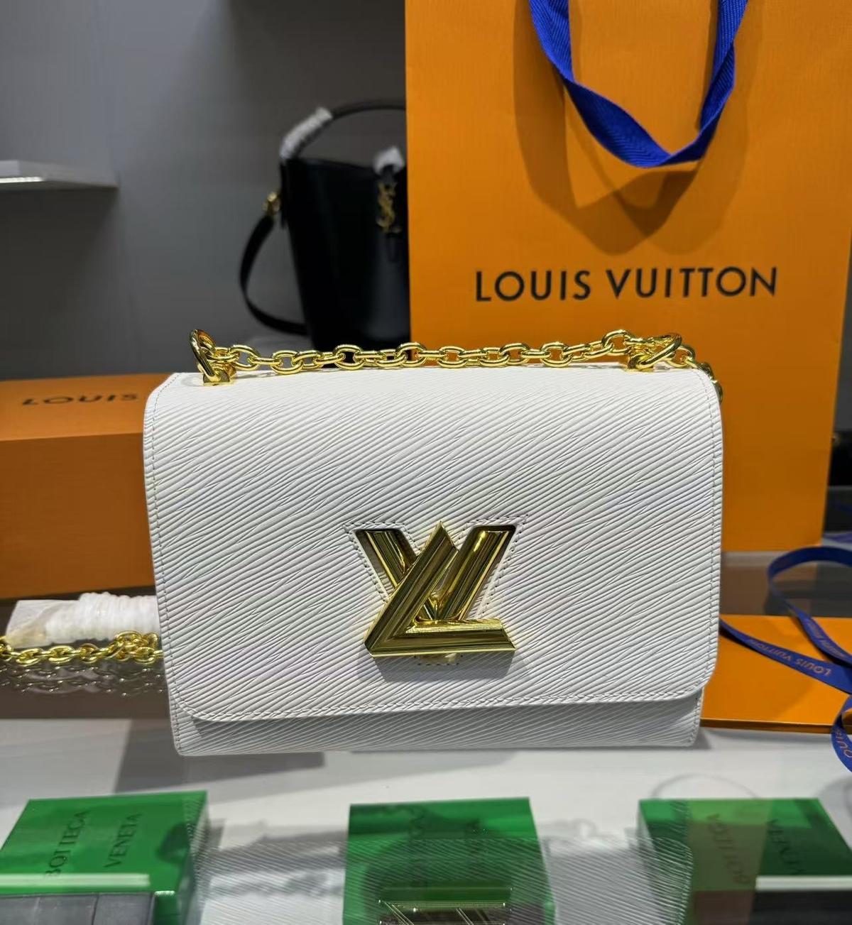 Louis Vuitton Twist MM Crossbody Bag 9in/ 23cm Epi White Gold Hardware For Women