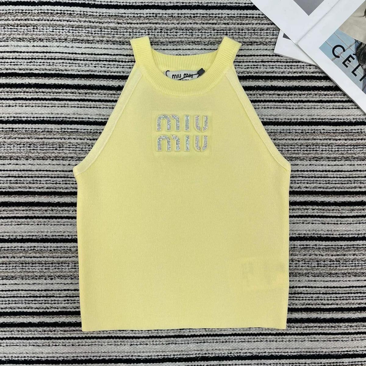 Miu Miu Crystal Logo Tank Top Jaune pâle pour les femmes