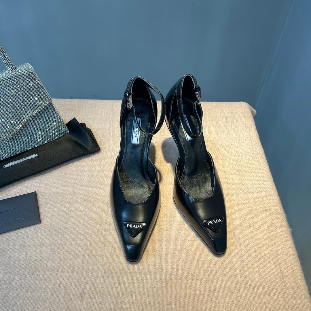 Pompes brossées Prada noir pour femmes 3,7 po/ 9,5 cm 1I982M 055 F0002 F A095