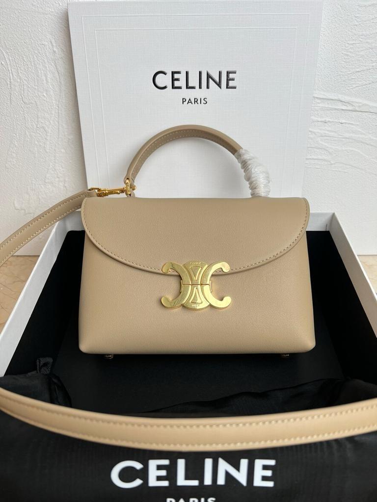 Celine Teen Nino Top Poignée Sac 8.1in/ 20,5cm Cappuccino Or Hardware pour femmes 118113FXK.03CP